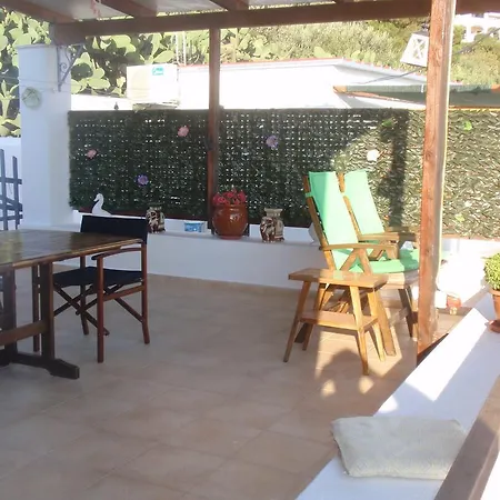 Traditional Vakantiehuis Myrties